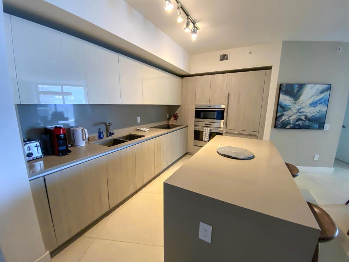 Lyfe Residence Building - Private Apts Over The Beach Hollywood Exterior foto