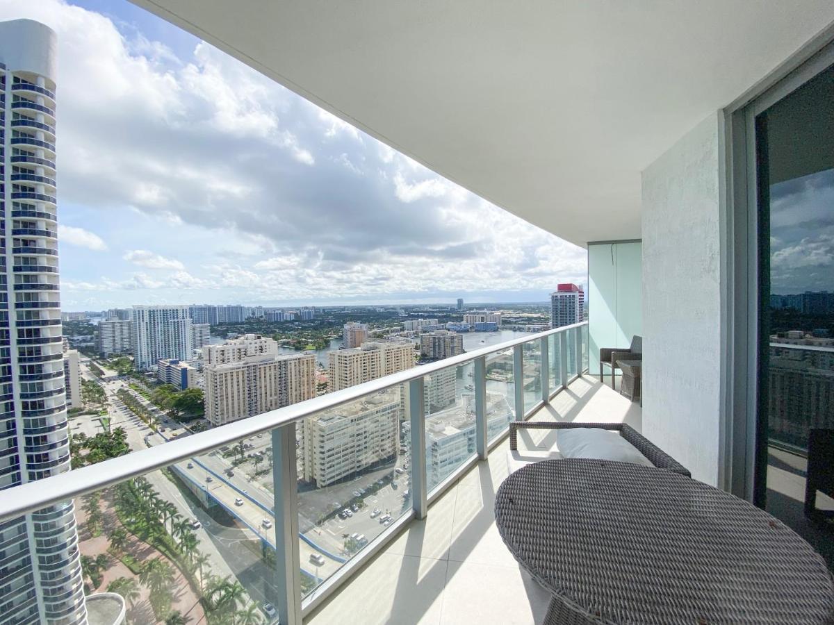 Lyfe Residence Building - Private Apts Over The Beach Hollywood Exterior foto