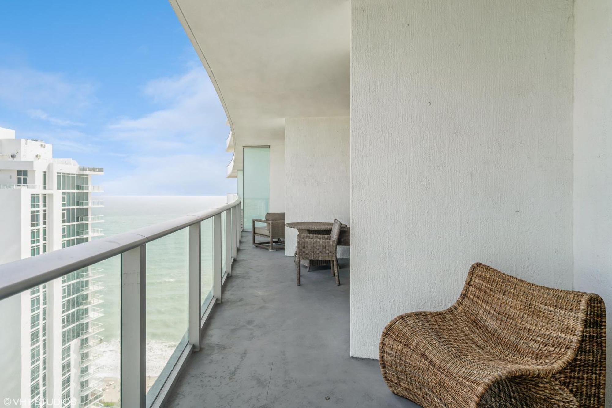 Lyfe Residence Building - Private Apts Over The Beach Hollywood Exterior foto
