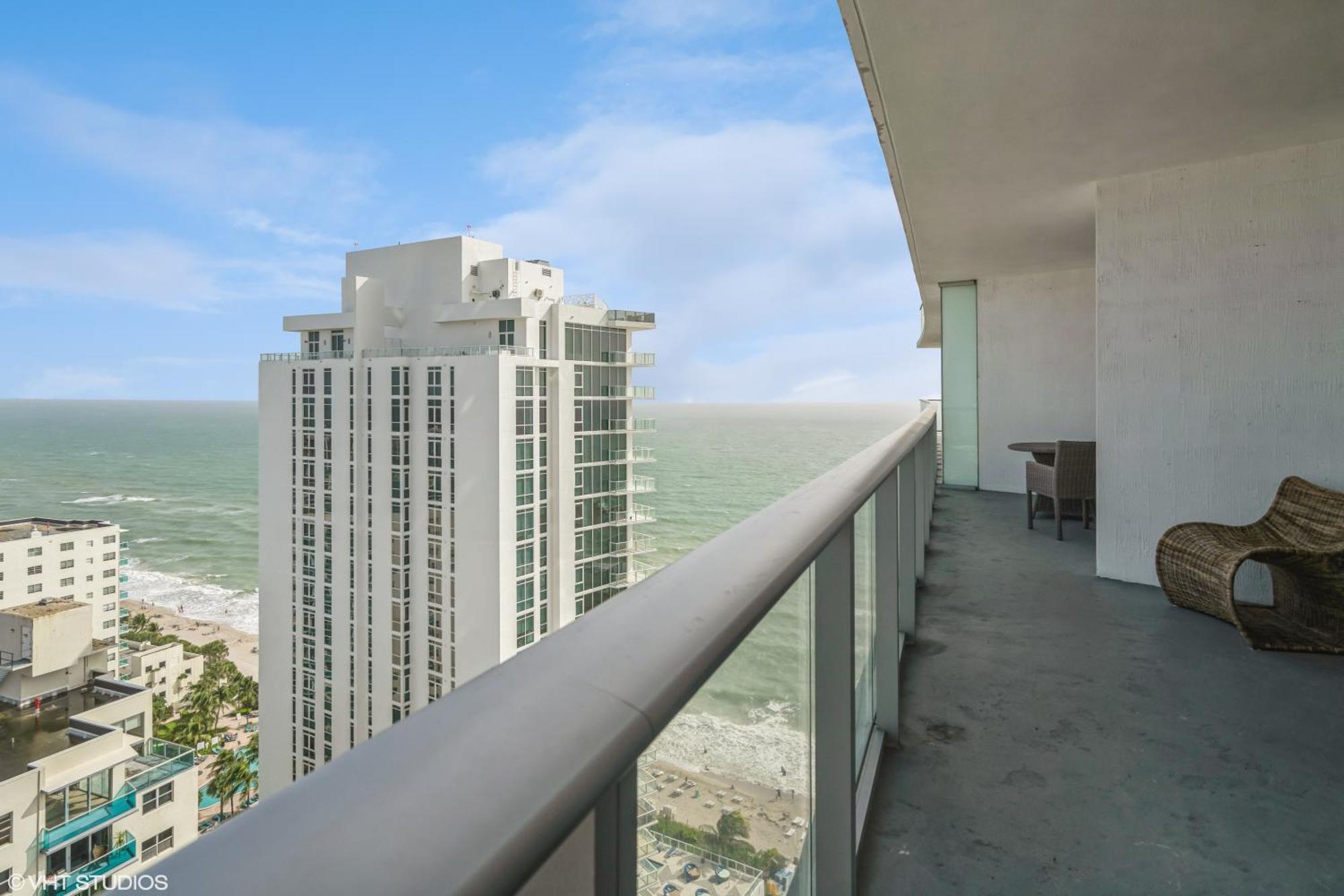 Lyfe Residence Building - Private Apts Over The Beach Hollywood Exterior foto