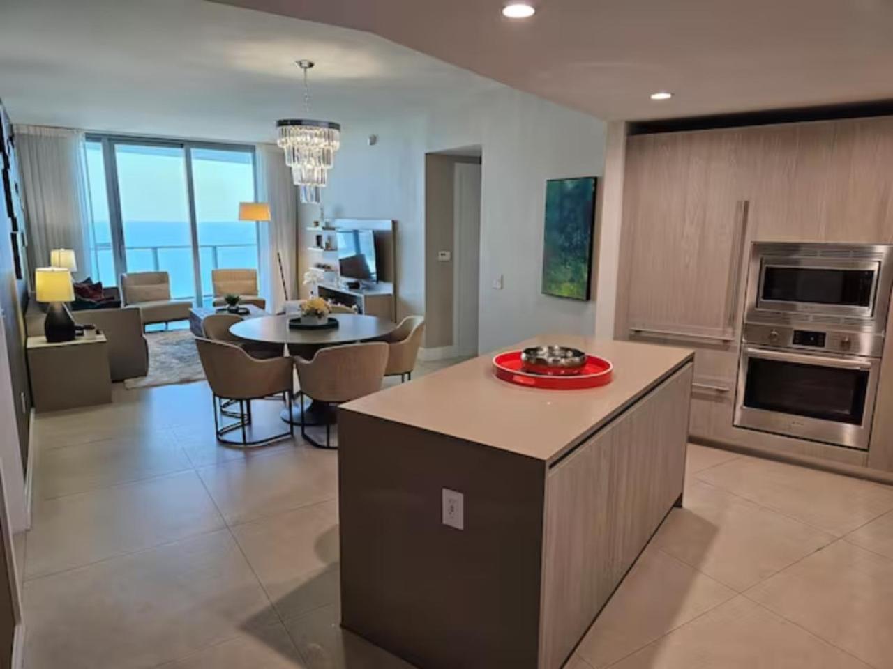 Lyfe Residence Building - Private Apts Over The Beach Hollywood Exterior foto