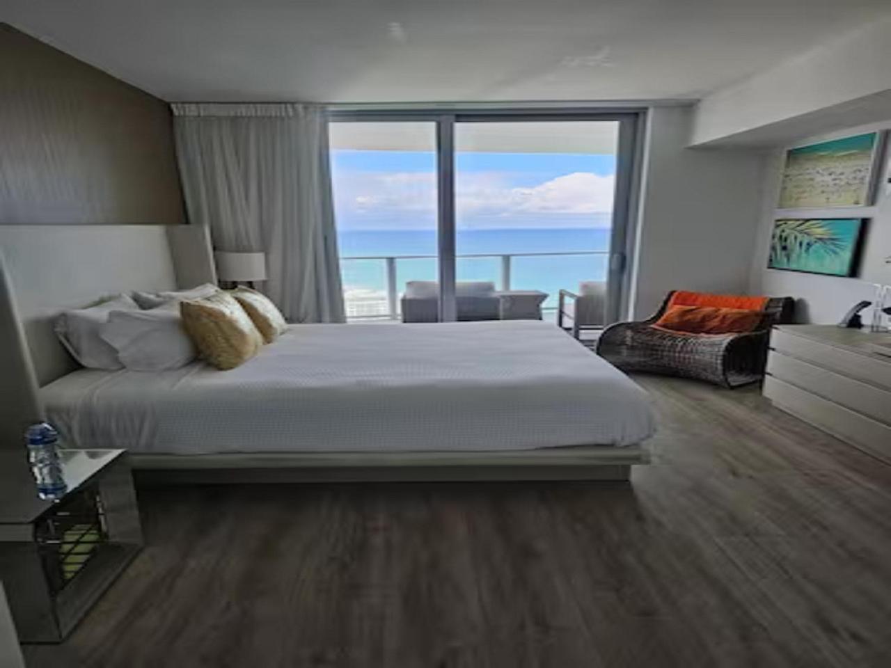 Lyfe Residence Building - Private Apts Over The Beach Hollywood Exterior foto